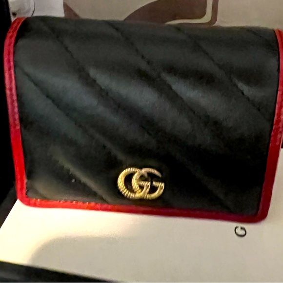 Gucci marmont black and maroon compact wallet